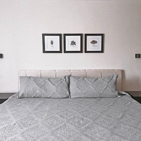 Suites Ciento 37 León Buitenkant foto
