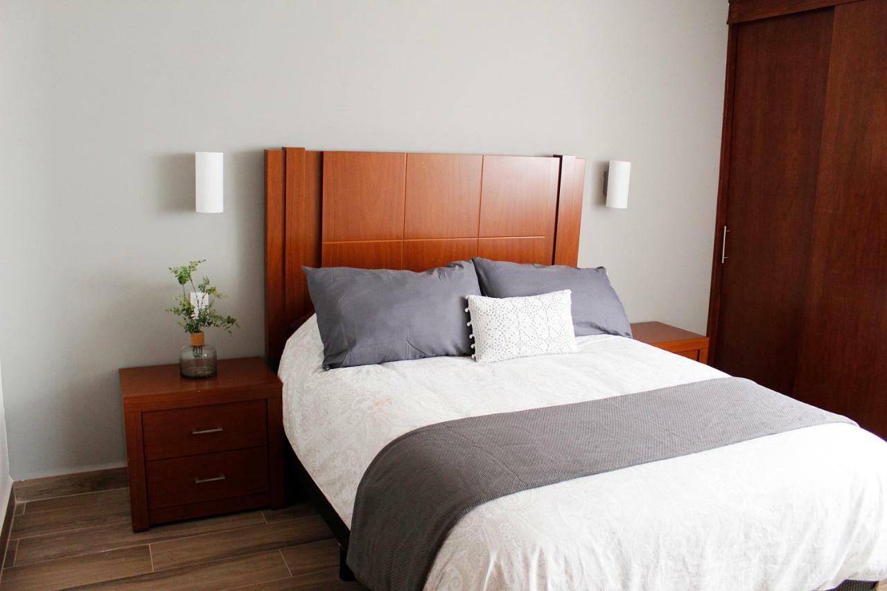 Suites Ciento 37 León Buitenkant foto