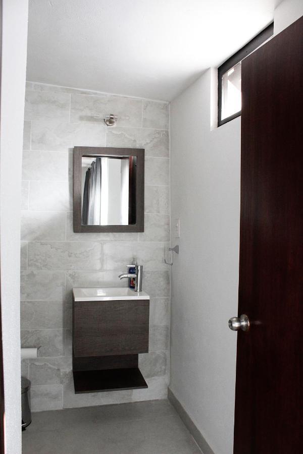 Suites Ciento 37 León Buitenkant foto