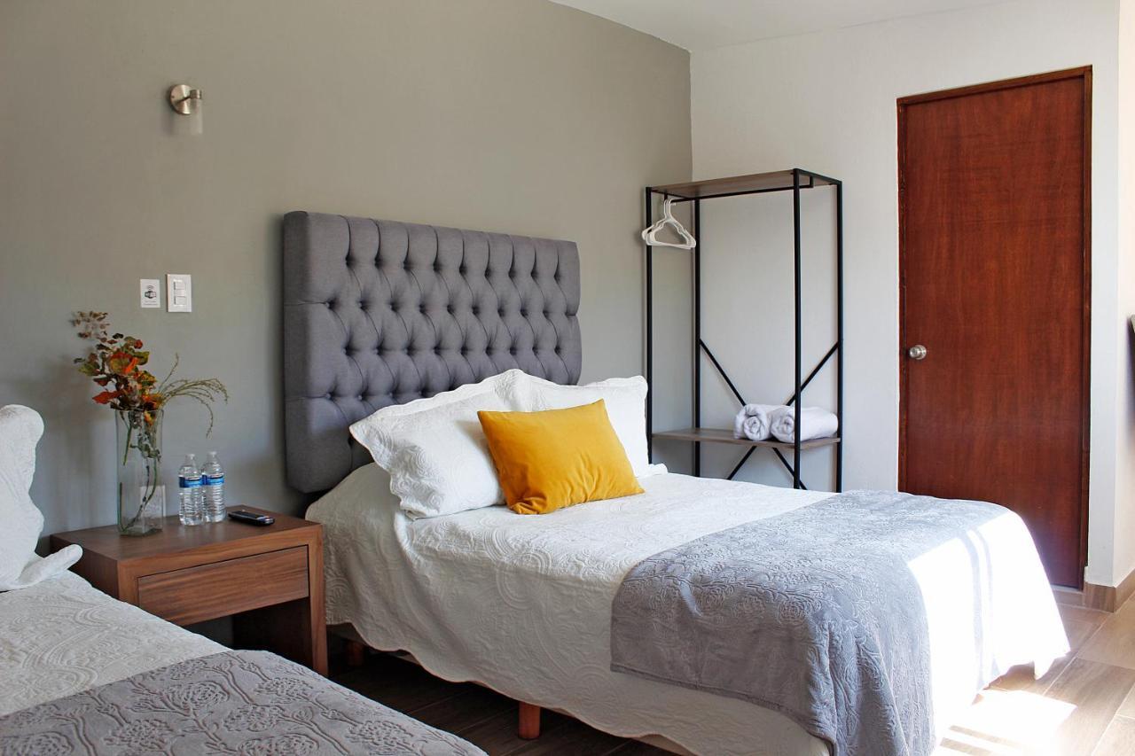 Suites Ciento 37 León Buitenkant foto