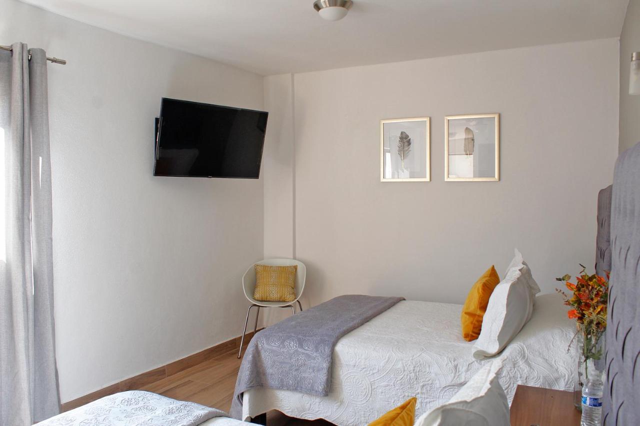 Suites Ciento 37 León Buitenkant foto